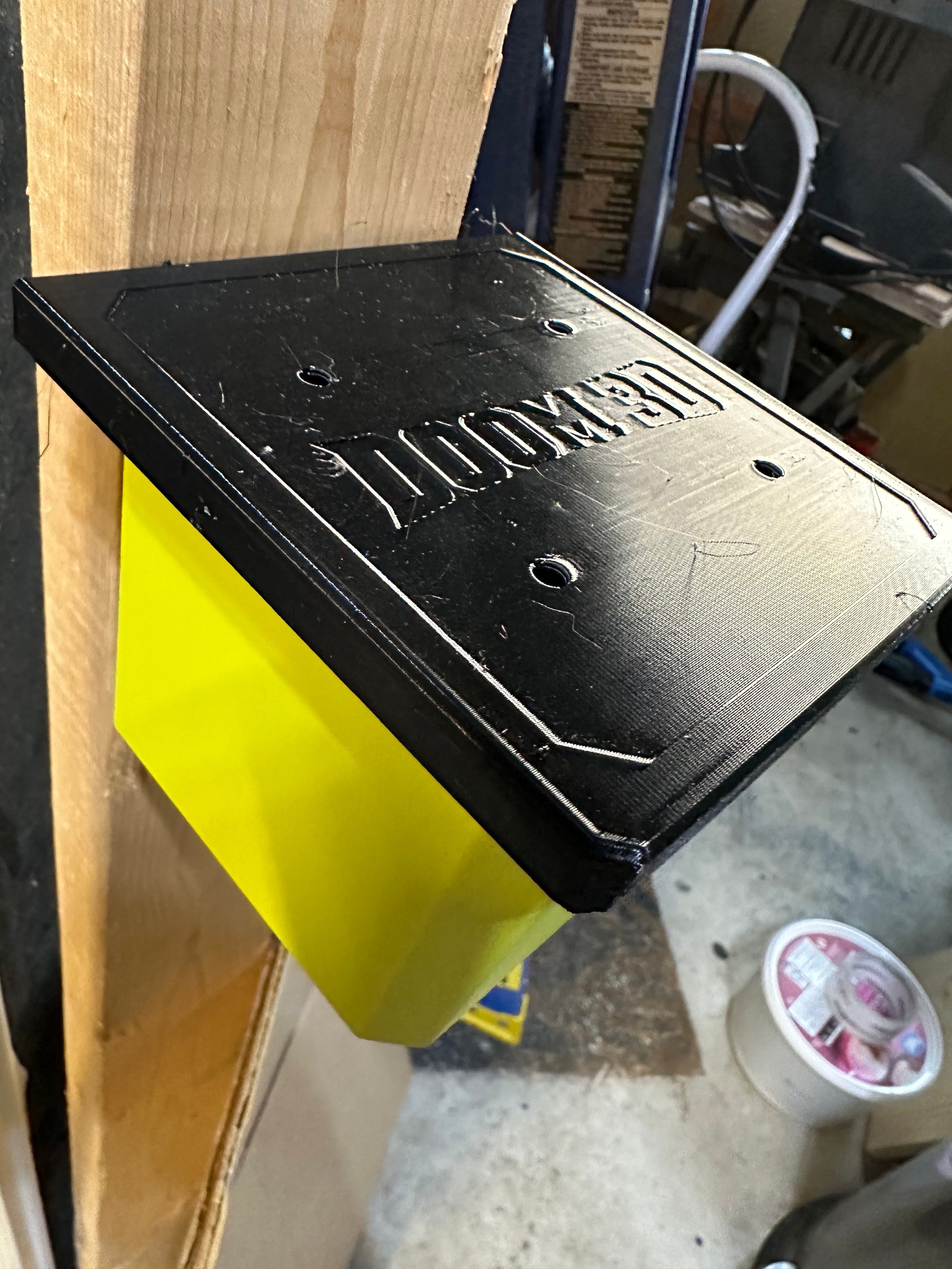 Ryobi bin lid