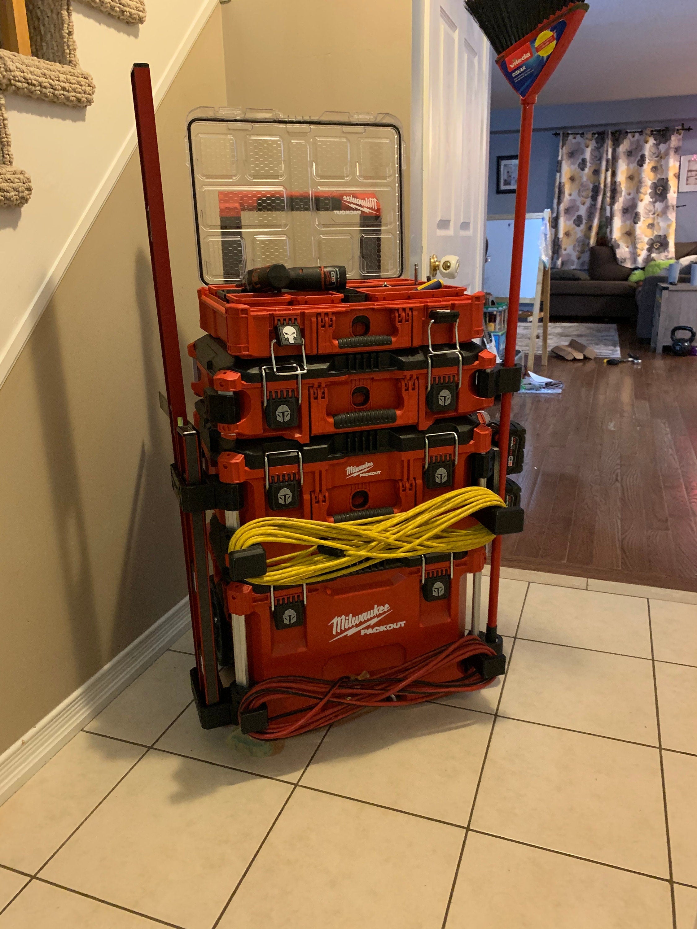 Dual level holder