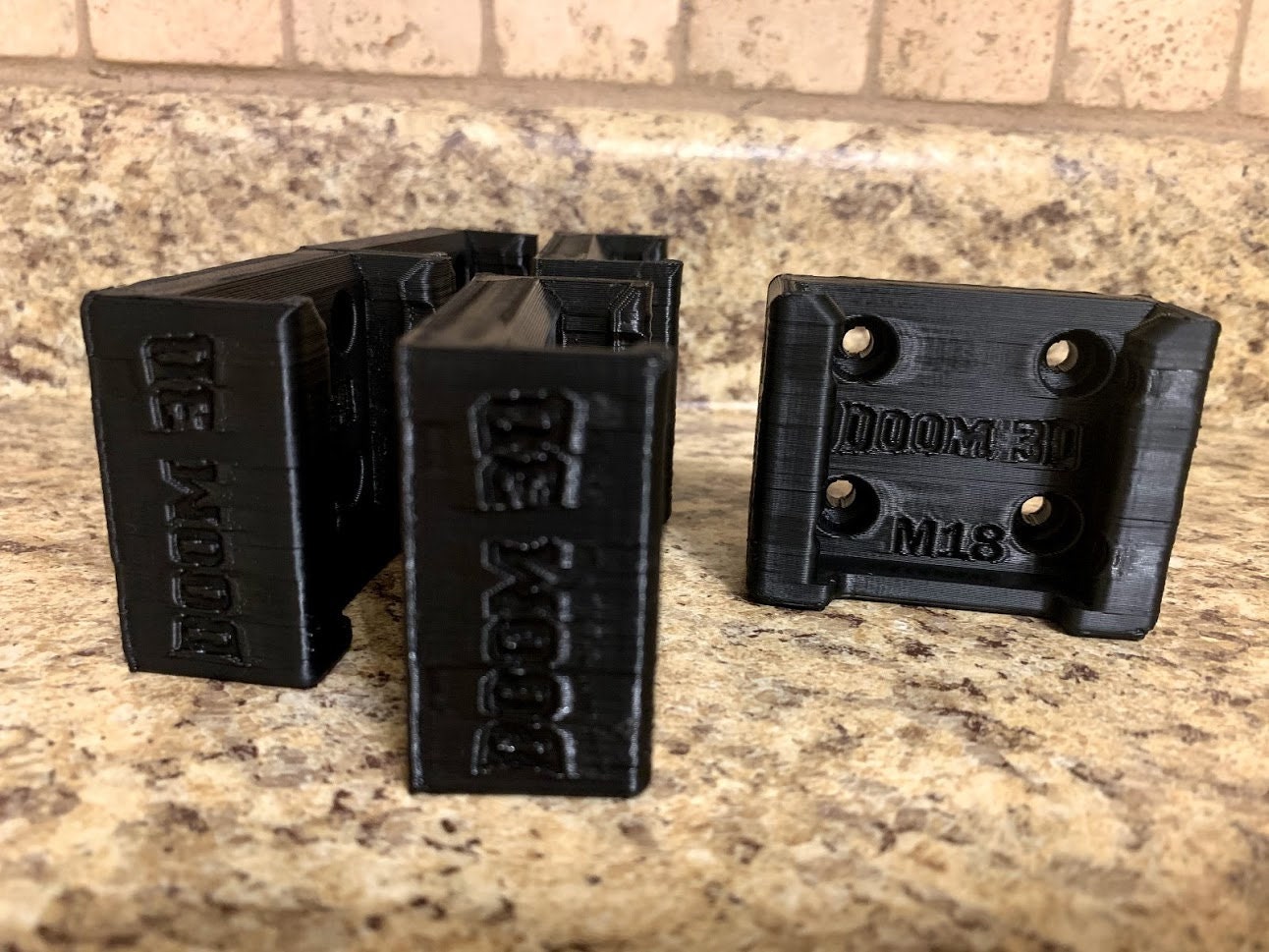 Non locking Milwaukee M18 battery hanger