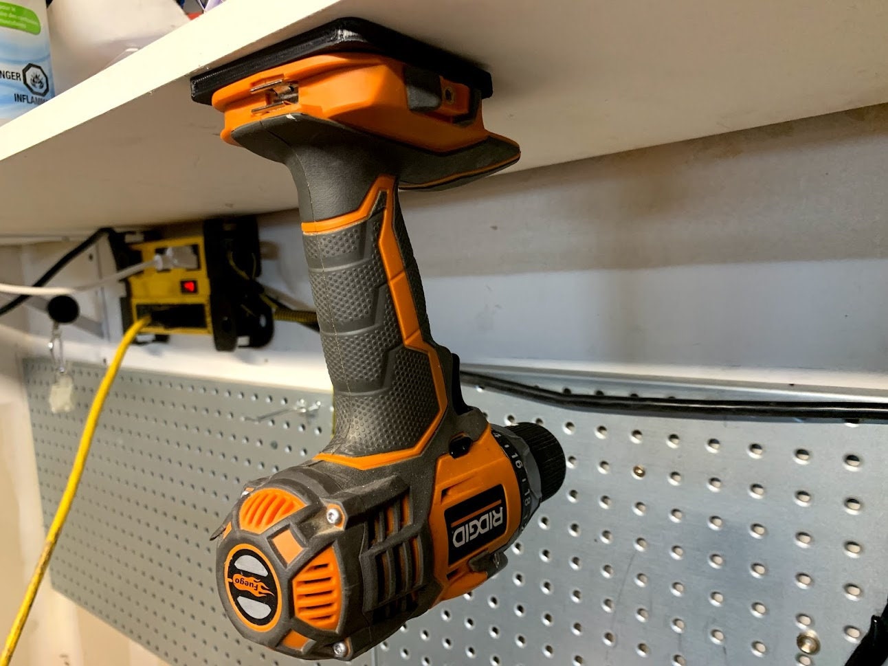 RIDGID 18v TOOL HANGER