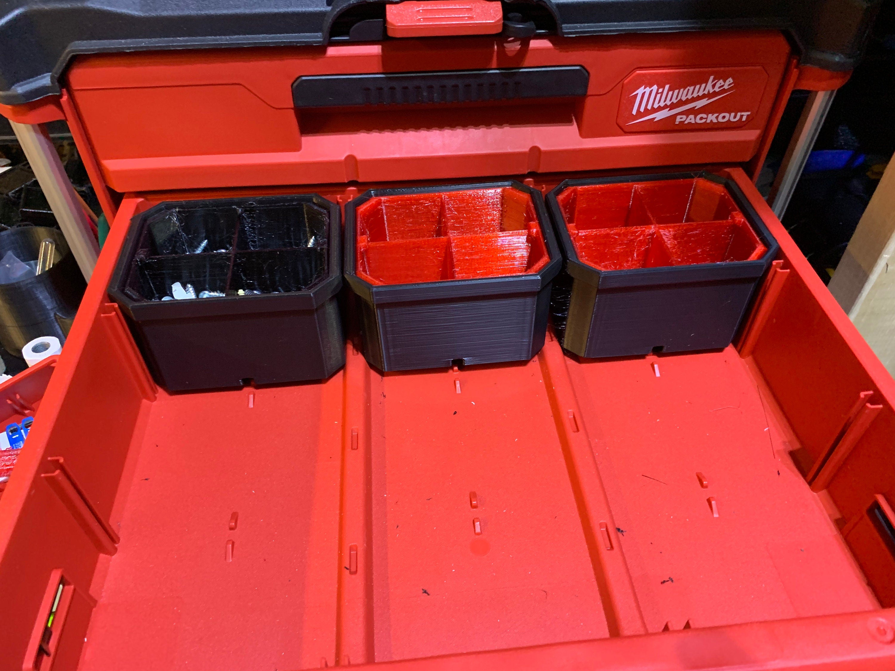 Set of 3 Milwaukee Drawer bins with insert