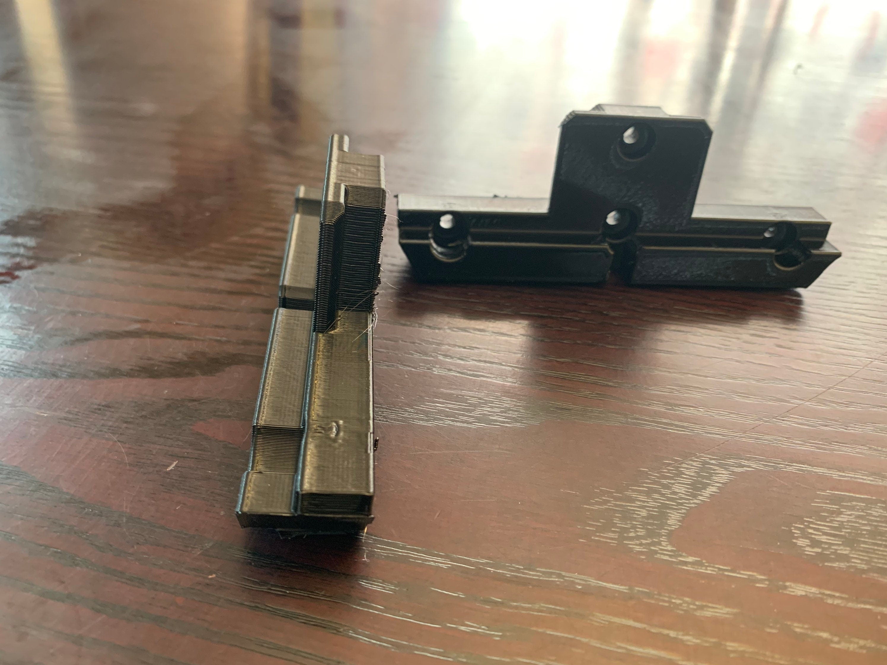 Milwaukee Crate hangers
