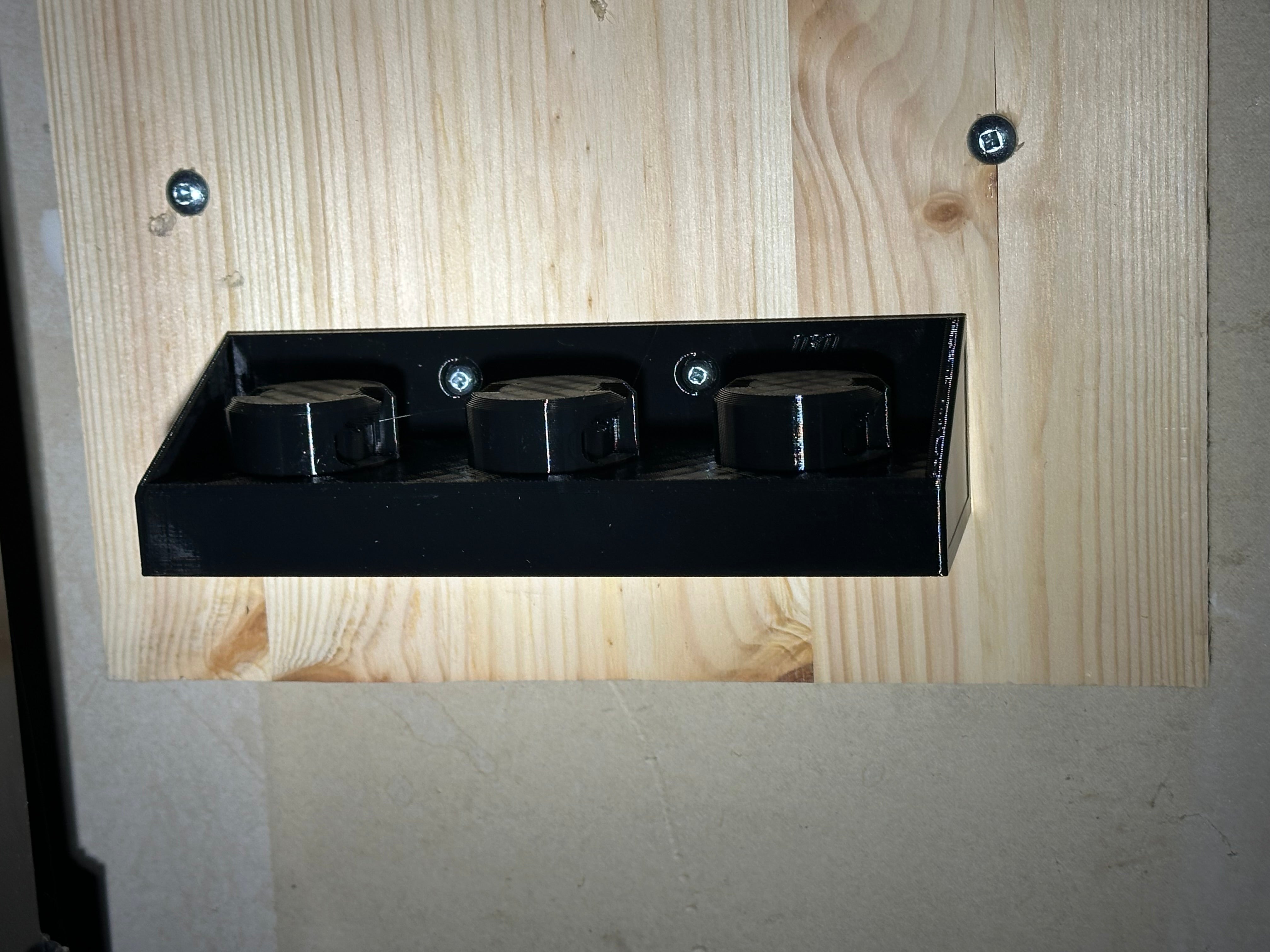 Milwaukee vacume accessorie storage