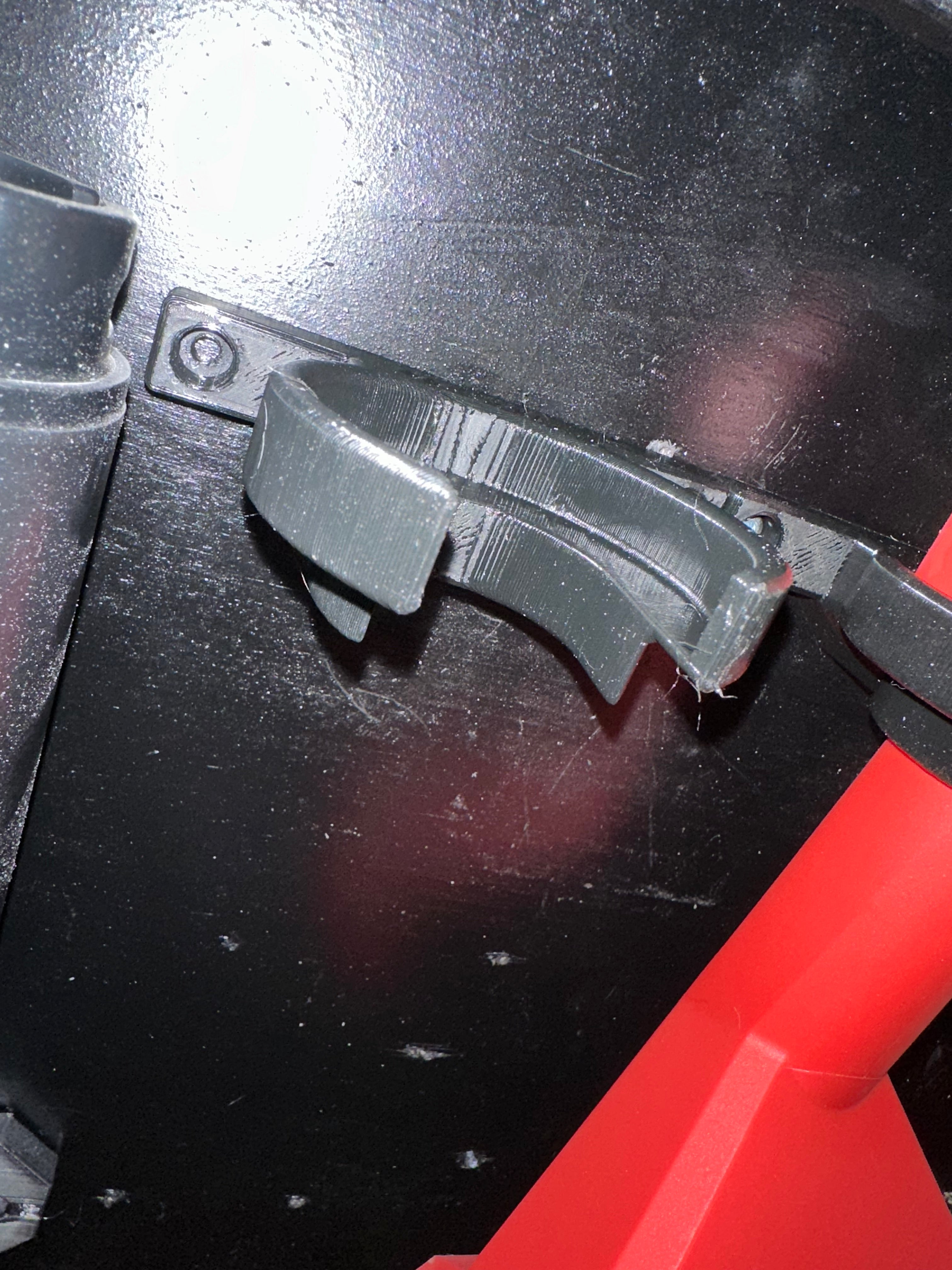Milwaukee vacuum attachment hangers