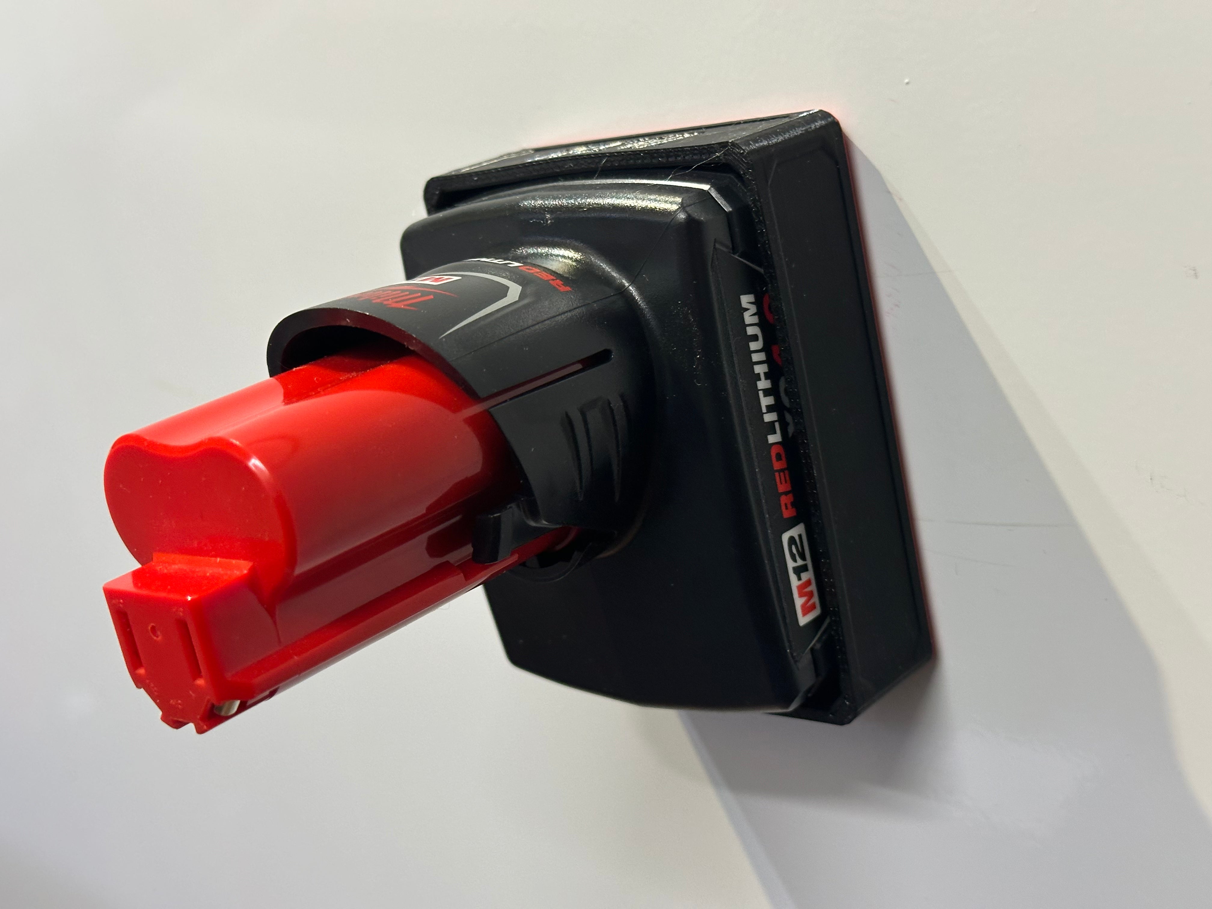 Magnetic Battery Mount for Milwaukee M12 XC – 4 Magnet High-Strength PETG Holder (2.0–5.0Ah)