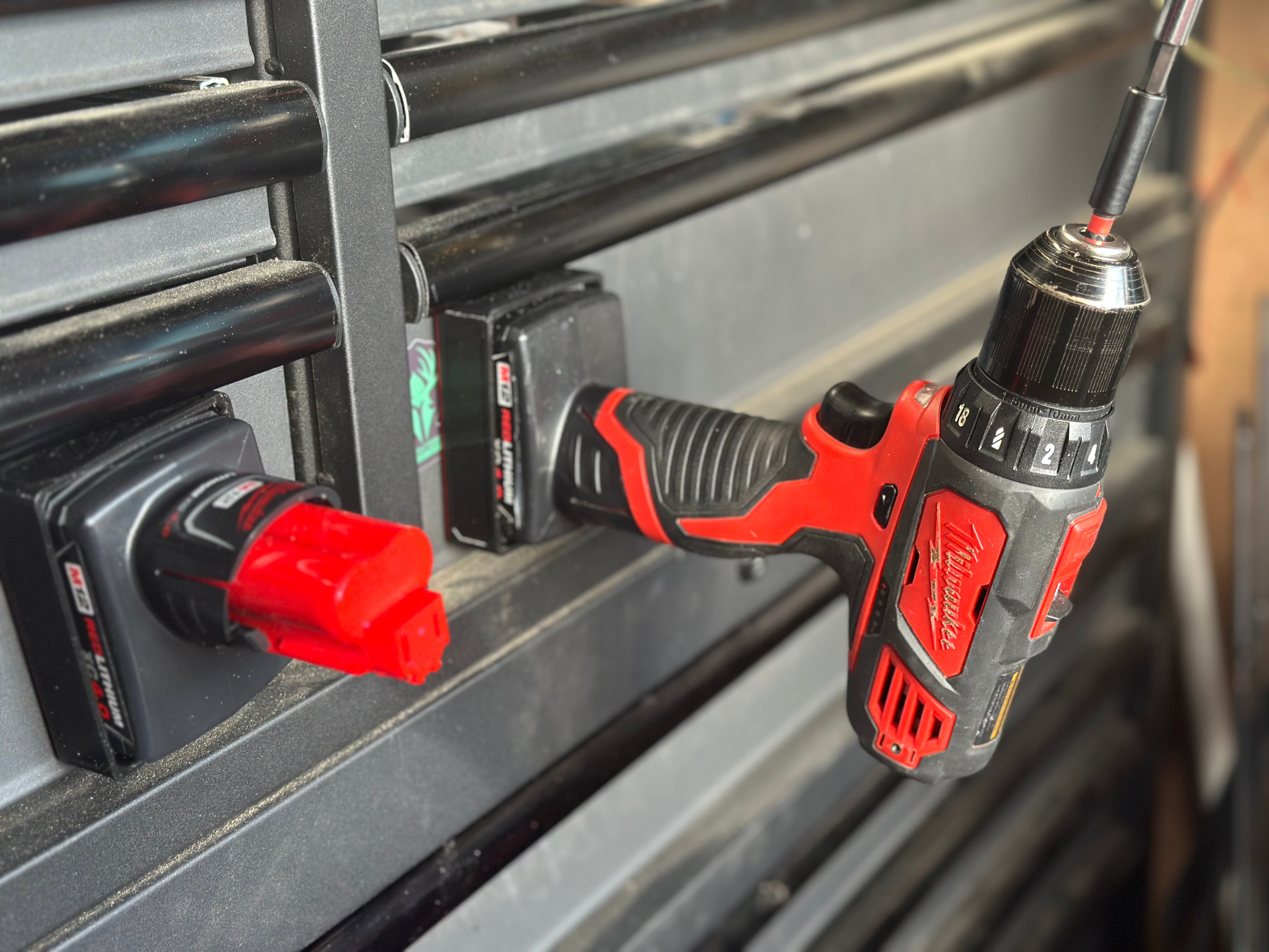 Magnetic Battery Mount for Milwaukee M12 XC – 4 Magnet High-Strength PETG Holder (2.0–5.0Ah)