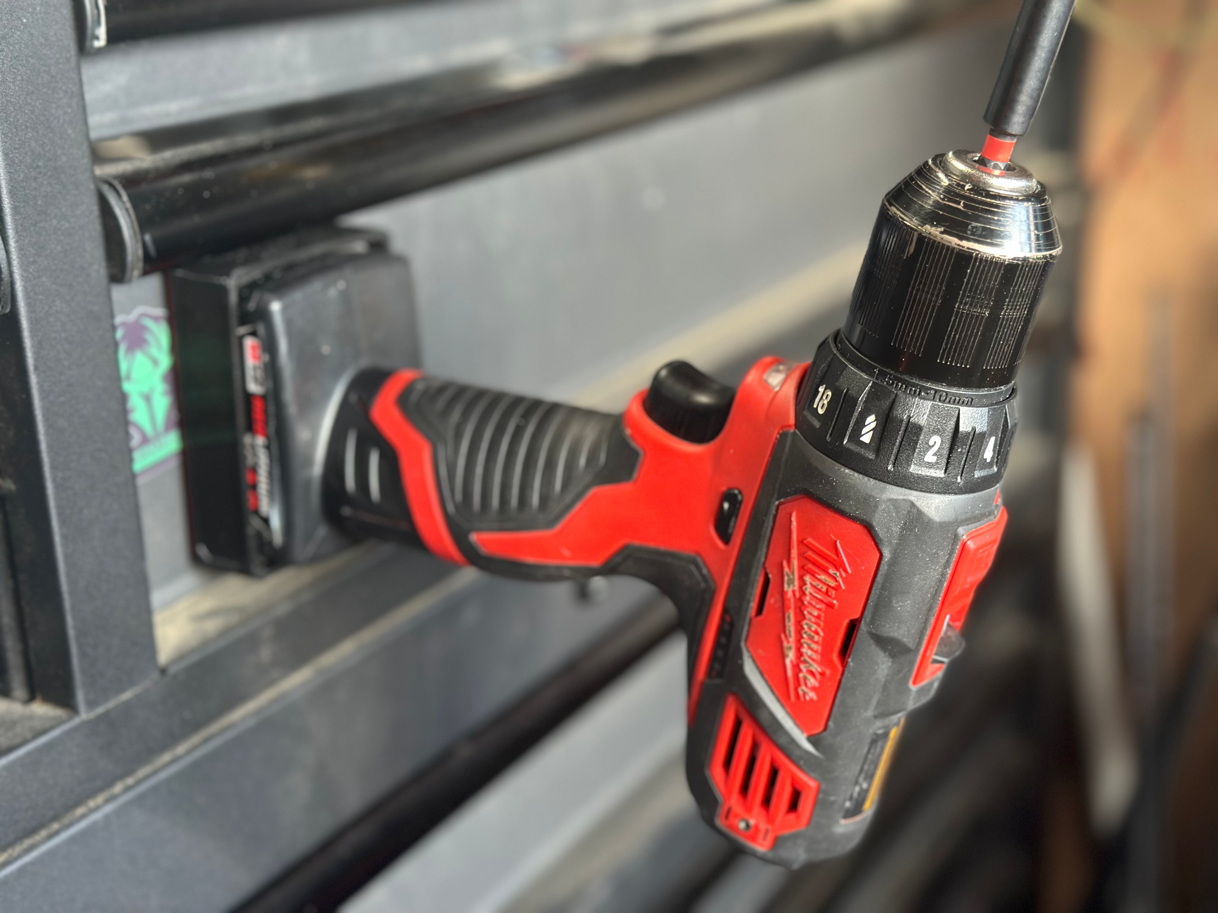 Magnetic Battery Mount for Milwaukee M12 XC – 4 Magnet High-Strength PETG Holder (2.0–5.0Ah)