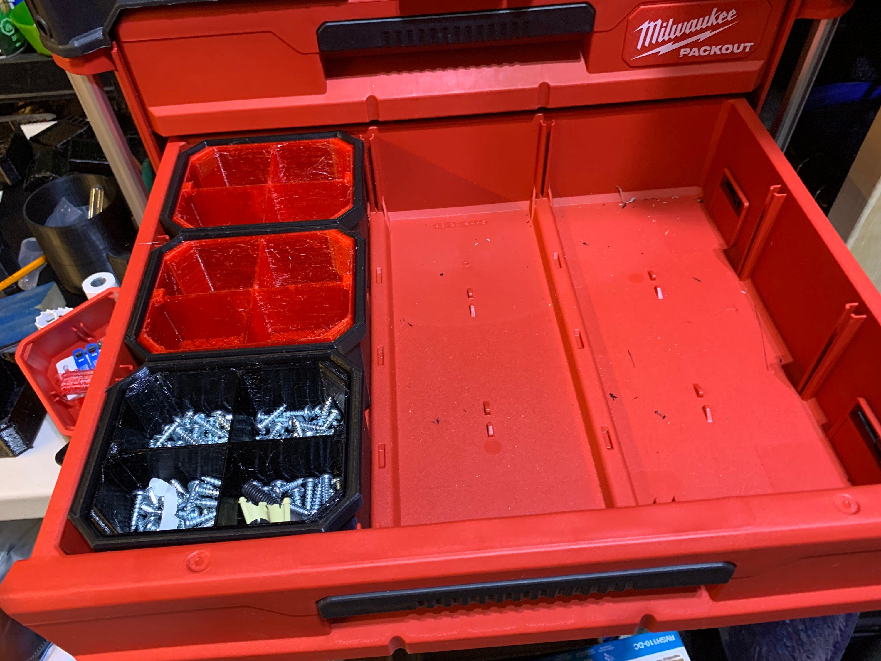 Set of 3 Milwaukee Drawer bins with insert