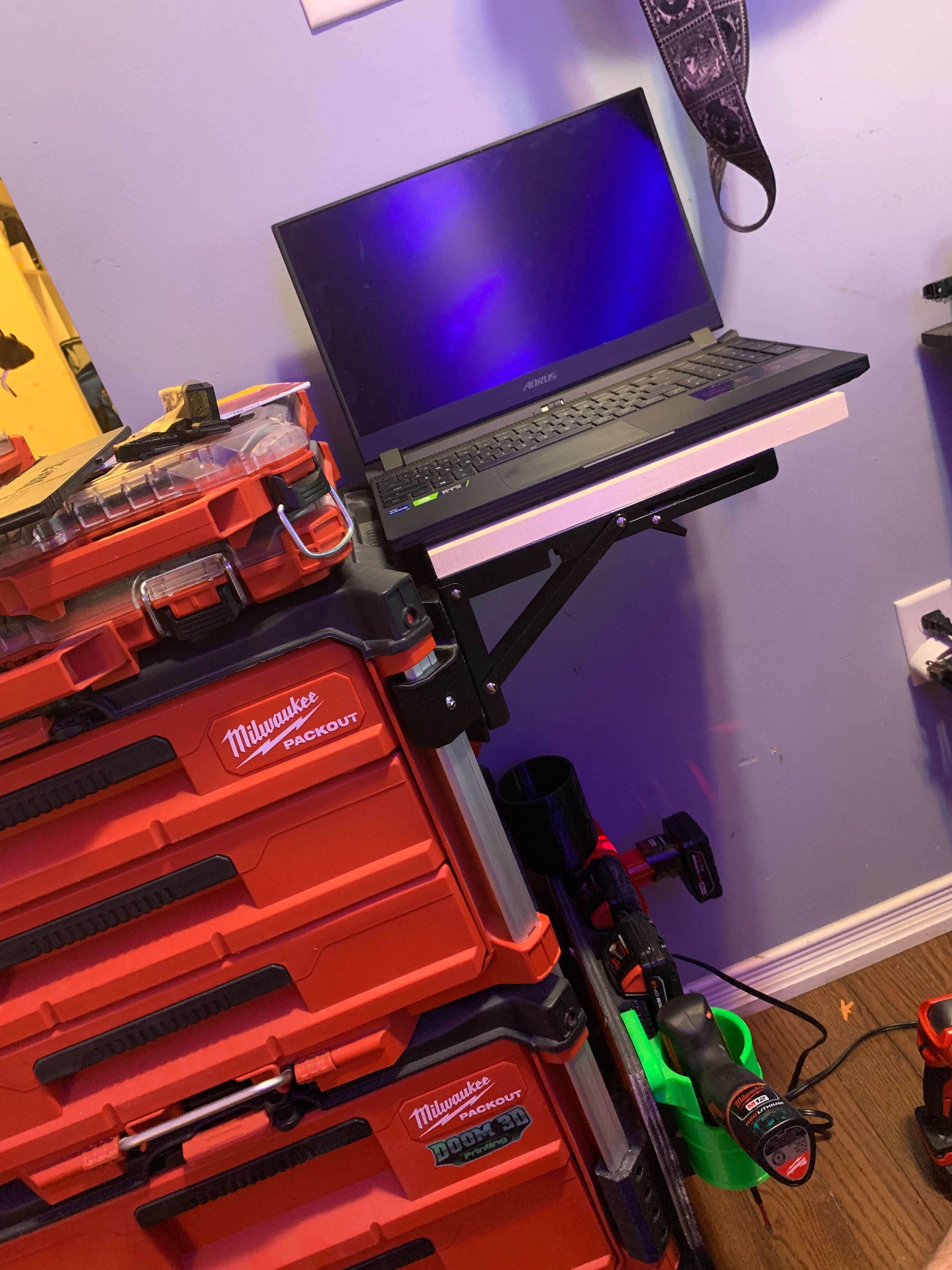 Packout Side table